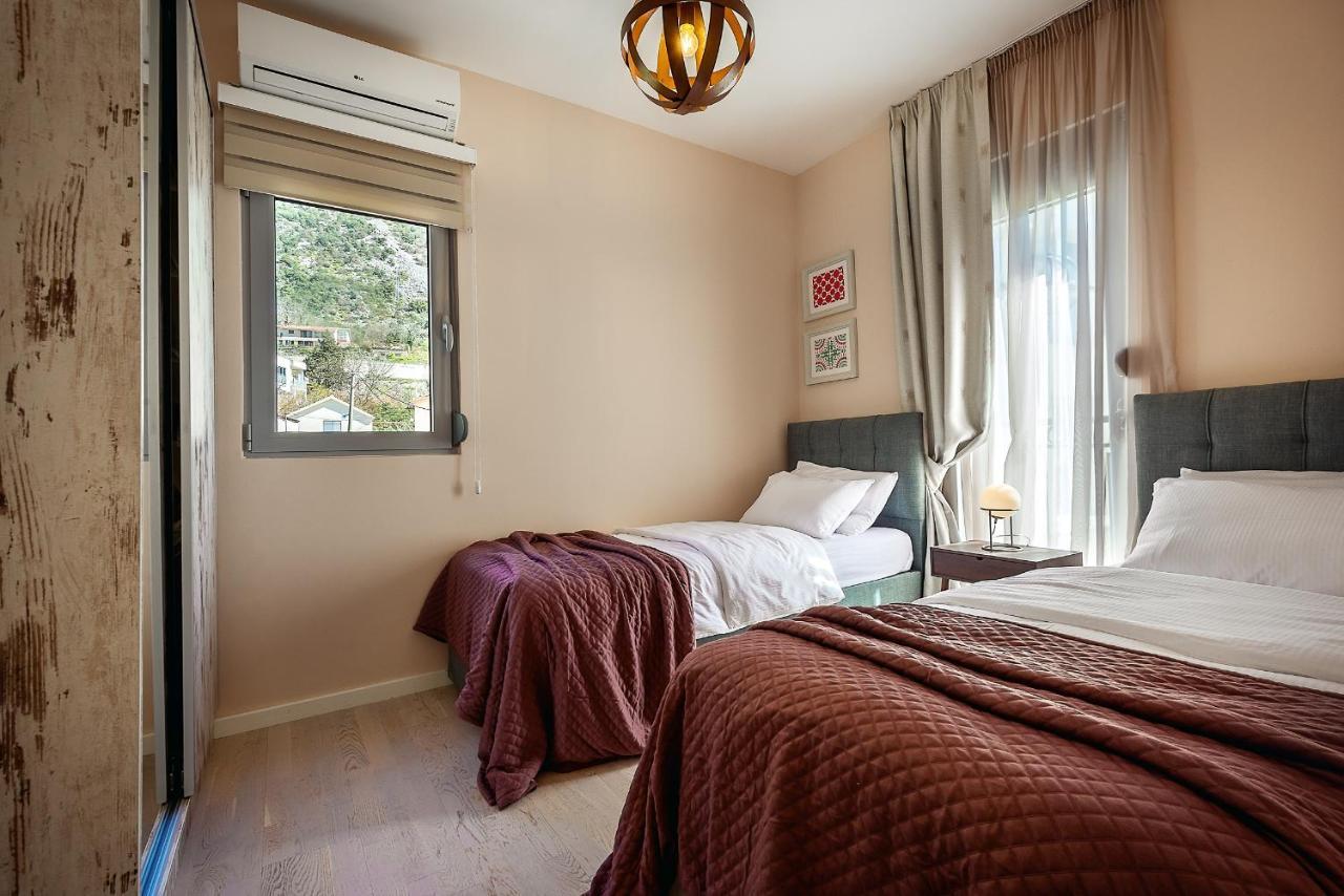 2Montenegro Limeta Apartments With Pool Kotor Exteriér fotografie
