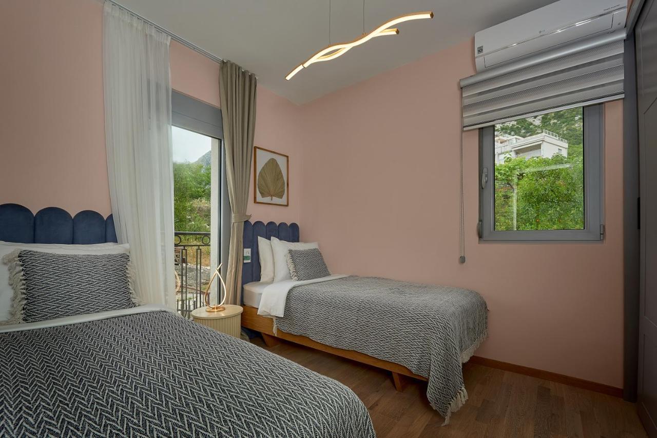 2Montenegro Limeta Apartments With Pool Kotor Exteriér fotografie