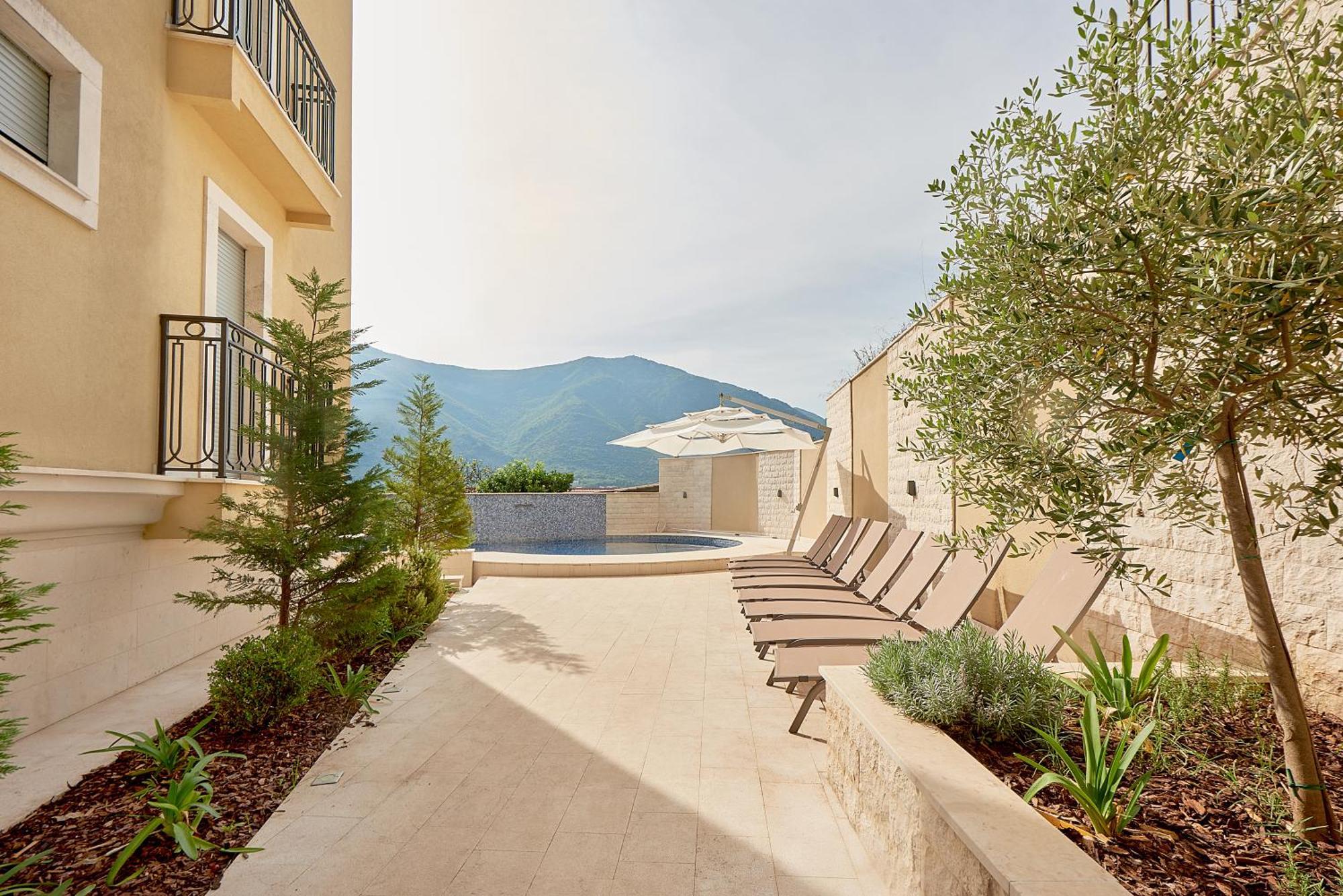 2Montenegro Limeta Apartments With Pool Kotor Exteriér fotografie